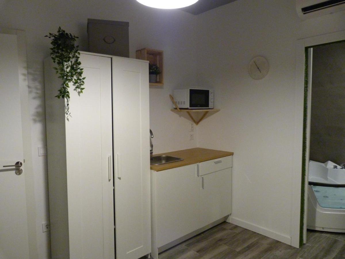 Intimo Y Acogedor "Algunos" Con Banera Hidromasaje Apartment Valencia Bagian luar foto